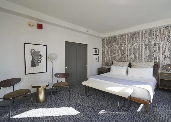 Gale Hotel 4*